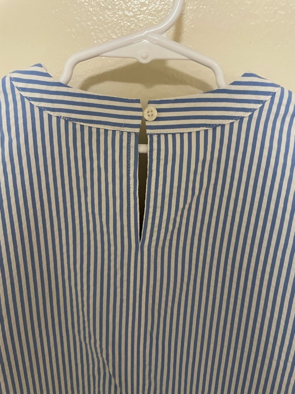 ✨Girls Vineyard Vines Performance Dress Size M - Picture 6 of 8